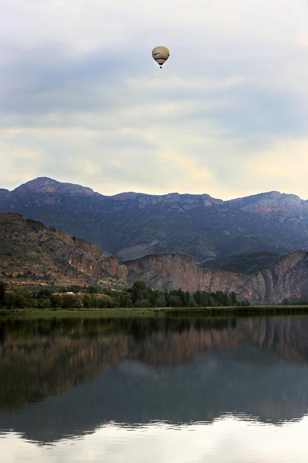 La Noguera Camping Sant Llorenç de Montgai Eksteriør billede